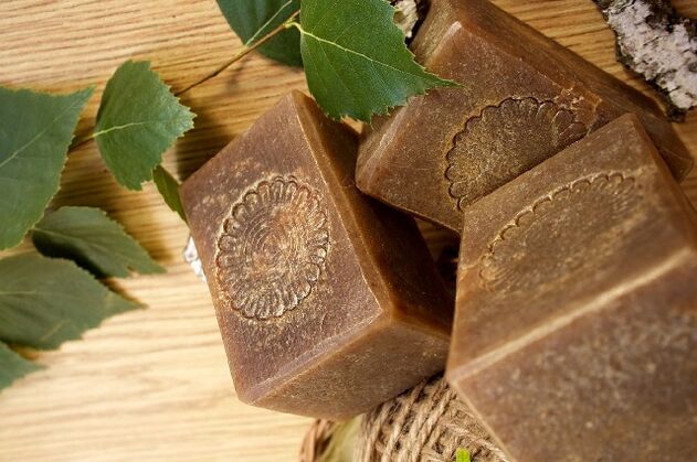 sapone di catrame contro i funghi
